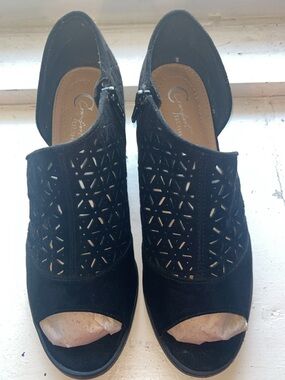 Cato Black Laser-Cut Peep-Toe Mules